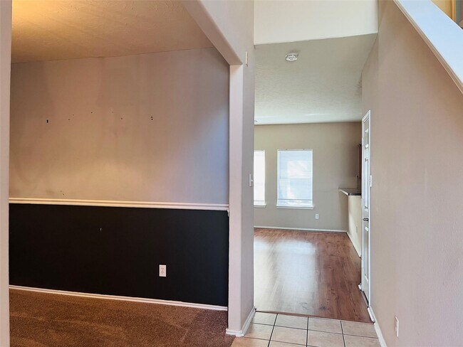 Foto del edificio - 2115 Vermillion Oak St