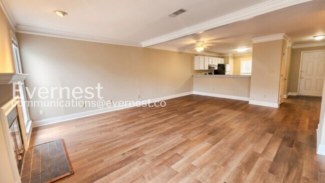 Foto del edificio - 2696 Arbor Glen Pl