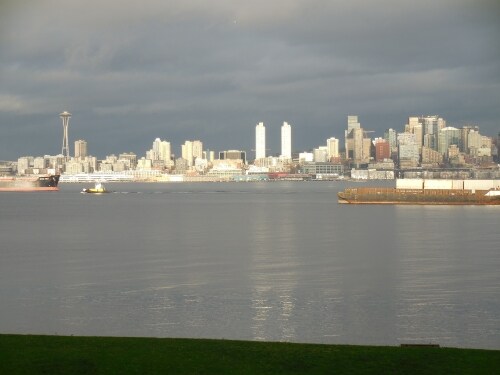 Foto del edificio - 1727 Harbor Ave SW