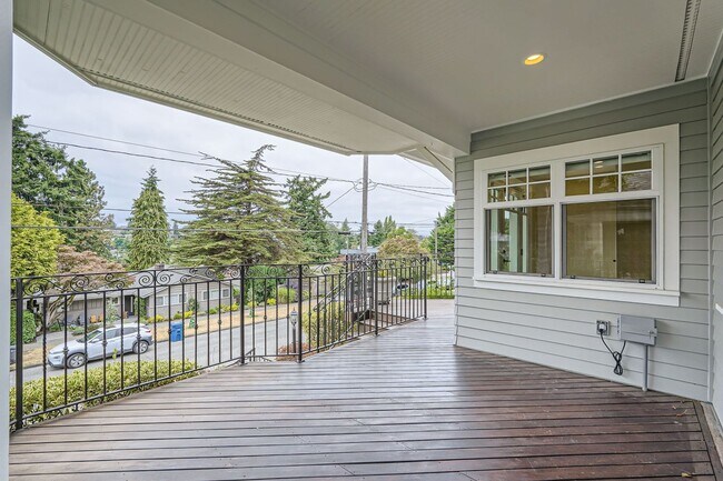 Building Photo - Magnolia Home