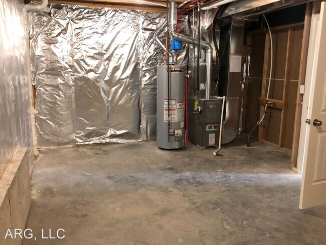 Foto del edificio - 4 br, 3 bath House - 1700 Pam Court