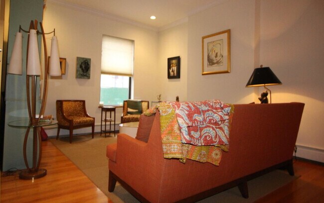 Foto del edificio - 11 Dennett Pl