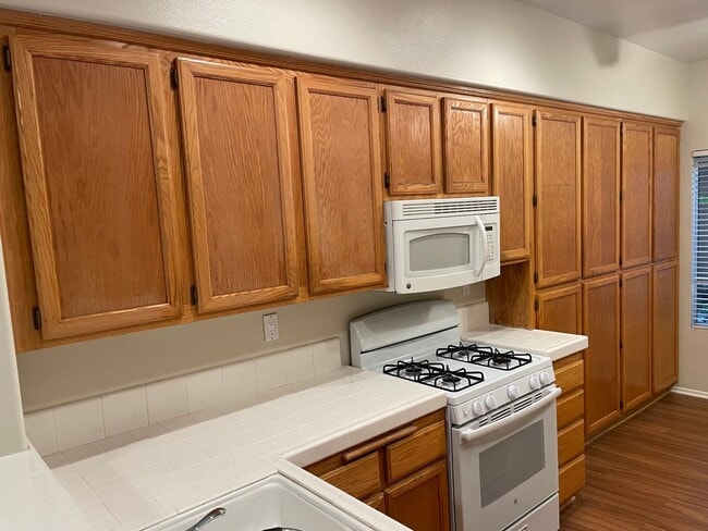 Foto del edificio - Dual Master Suite Townhome in Rancho Santa...