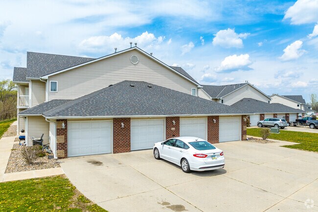 Foto del edificio - Boulder Ridge Apartments and Townhomes