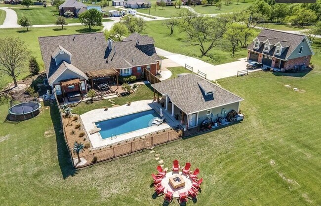 Foto del edificio - 4275 Old Thomas Rd