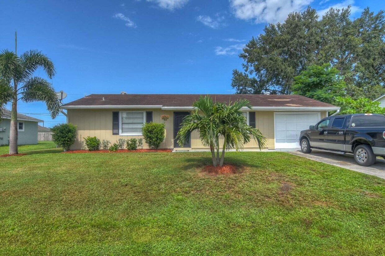 1757 SW Cameo Blvd, Port Saint Lucie, FL 34953 House Rental in Port Saint Lucie, FL