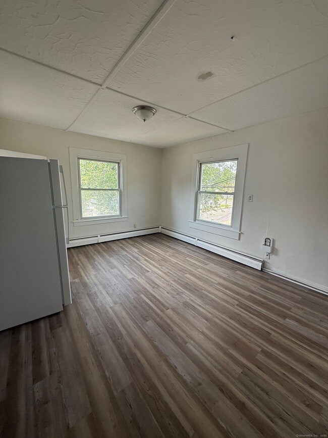 Building Photo - 291 Spruce St