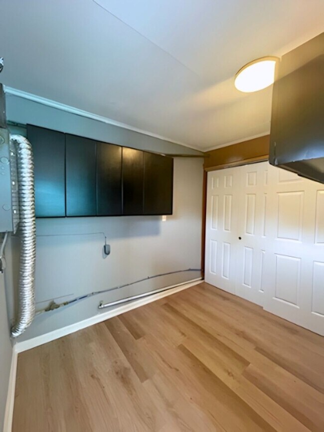 Foto del edificio - Fully Renovated 3-Bed Home w/ Designer Kitchen & Garage