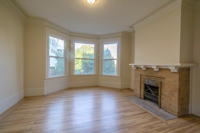 Foto del edificio - 2040-2044 Larkin Street