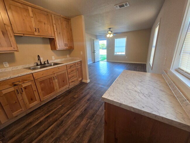 Foto del edificio - Modest in Mineral Wells