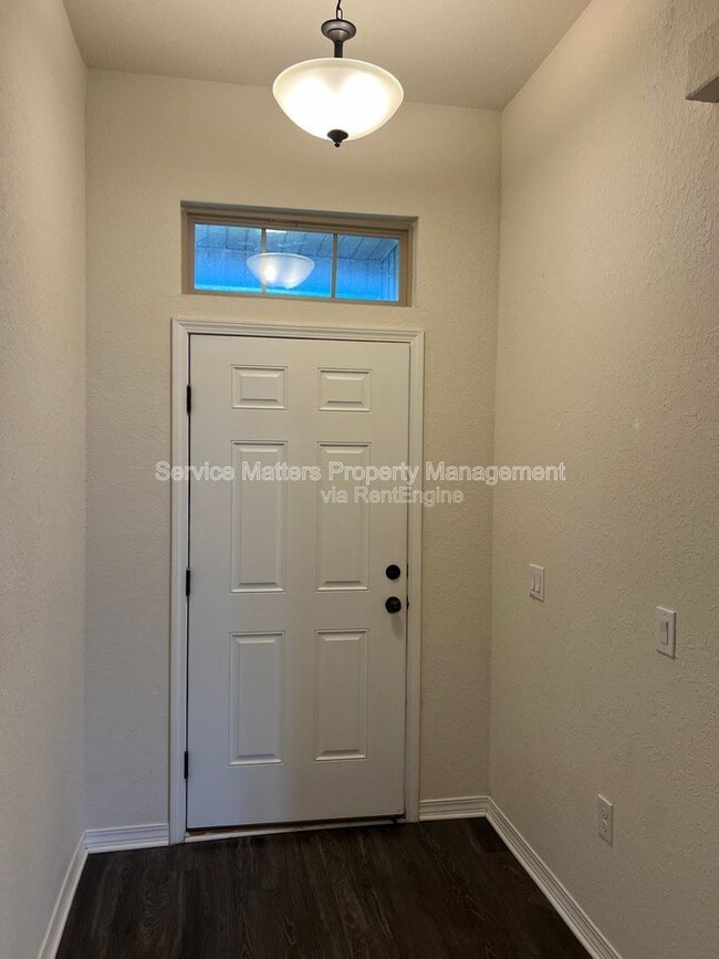 Foto del edificio - 4410 Thistle Pine Ct