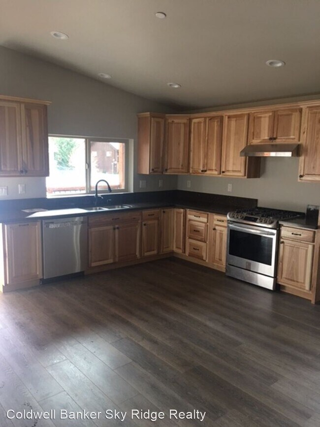Foto del edificio - 3 br, 2 bath House - 905 W. Aeroplane