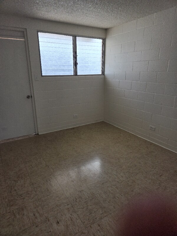 Building Photo - 1508 Ke’eaumoku St