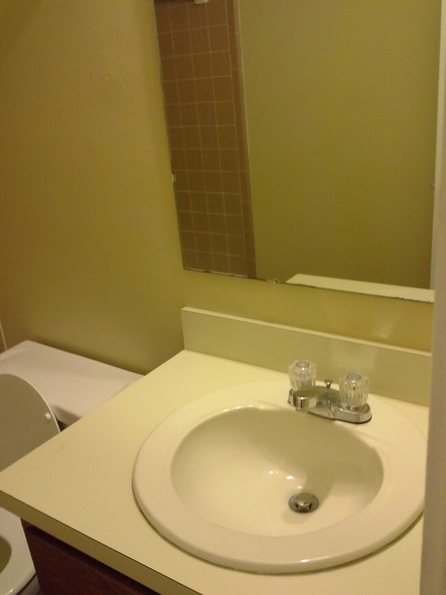 Building Photo - 4541 Melissa Ct W