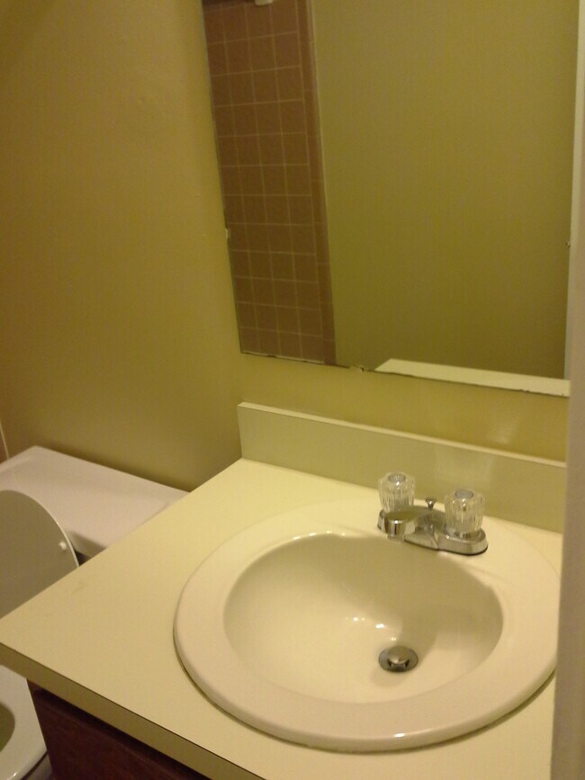 Foto del edificio - 4541 Melissa Ct W