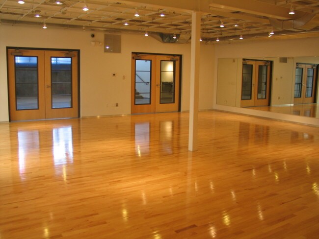 Carleton Artist Lofts Rentals Saint Paul, MN