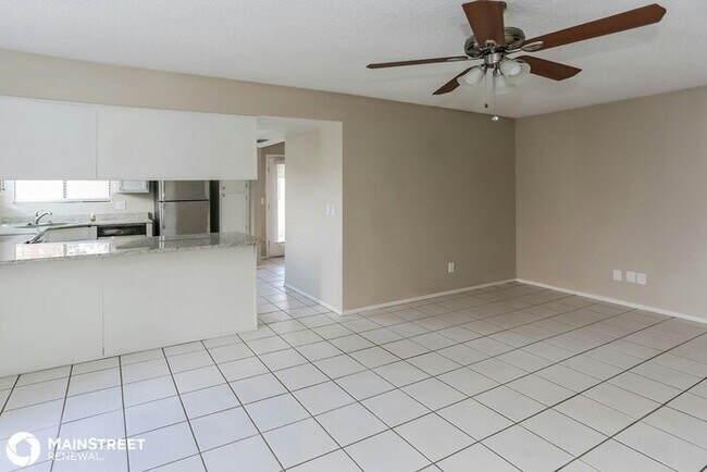 Building Photo - 8164 W McLellan Rd, Glendale, AZ 85303