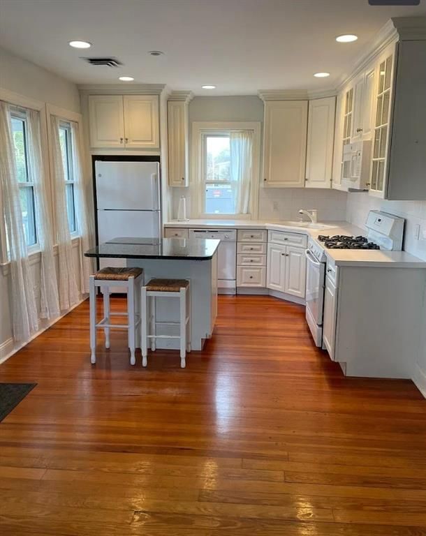 Foto del edificio - 228 County Rd