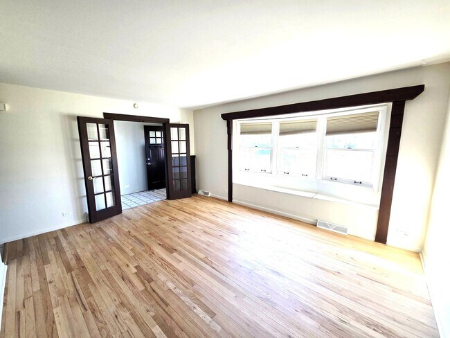 Foto del edificio - 828 Lavergne Ave