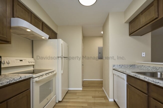 Foto del edificio - 1708 Sawyer Way
