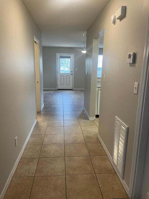 Building Photo - Charming 2-Bed Townhouse in Fort Walton Beach