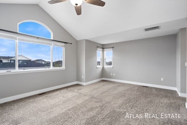 Foto del edificio - 893 Shirttail Peak Ct