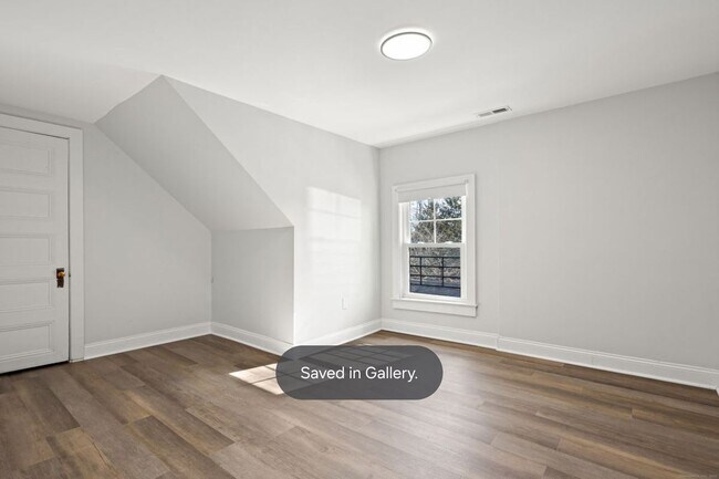 Building Photo - 649 Newfield Ave
