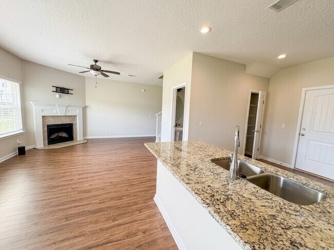 Building Photo - 133 Brightleaf Cir