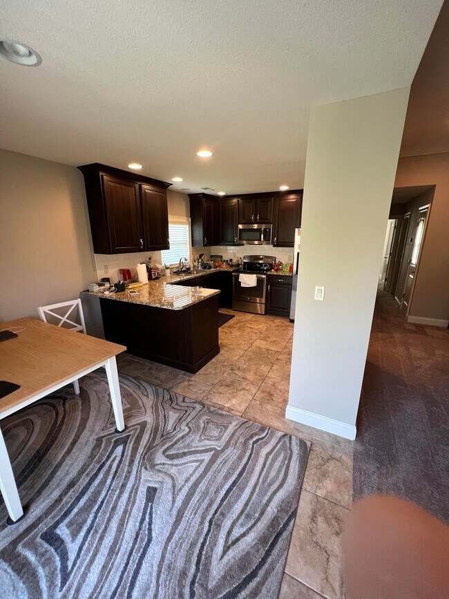 Foto del edificio - 1707 Trellis Ln
