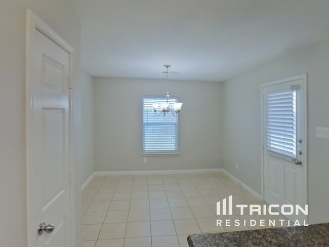 Foto del edificio - 2738 Phillips St