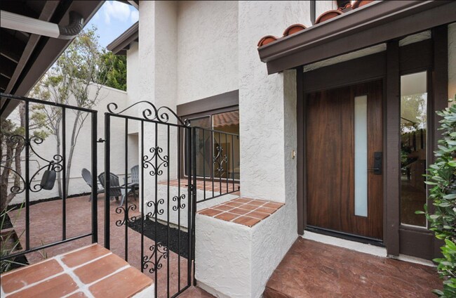 Building Photo - 630 Camino Ynez