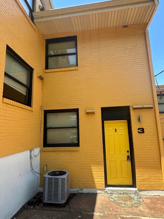 Building Photo - 711 Wilkinson Blvd