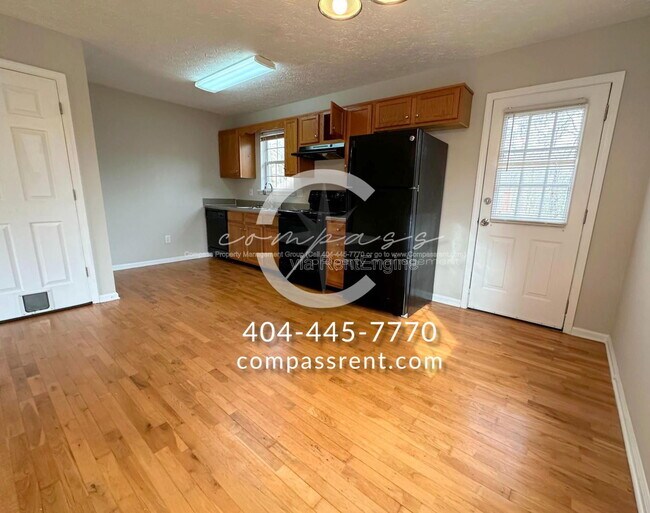 Foto del edificio - 484 Rustin Dr