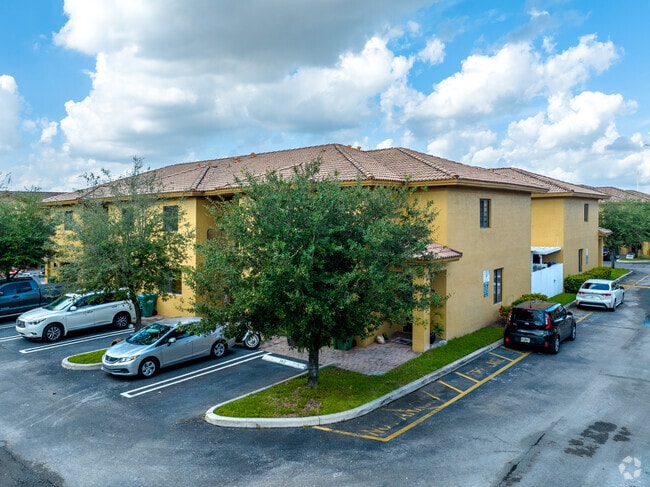 11115 W Okeechobee Rd Hialeah, FL 33018 - Kasalta Villas