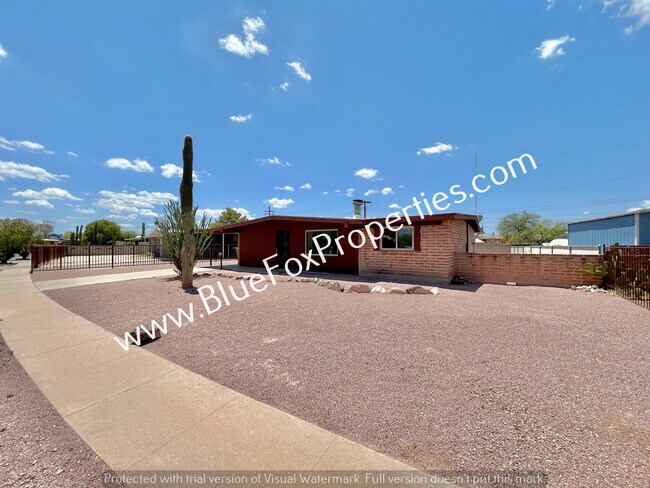 Foto del edificio - 4853 N Calle Harmonia