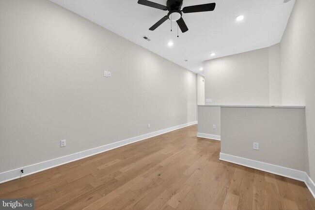 Foto del edificio - 3236 Mercer St