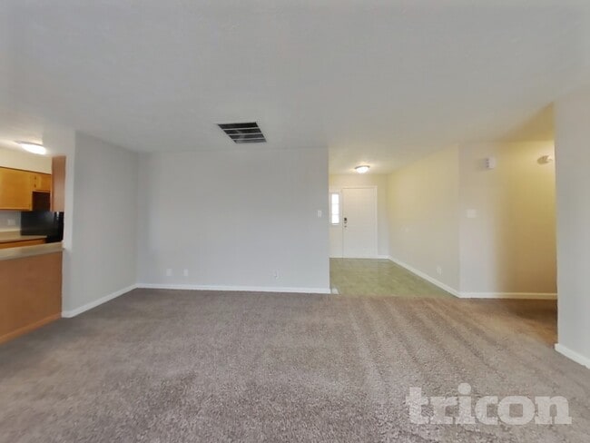 Foto del edificio - 1712 Beckenbauer Ln