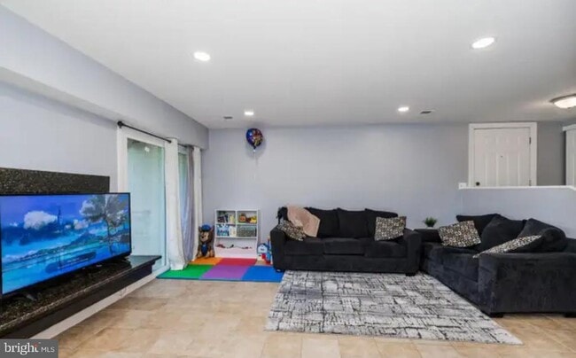 Foto del edificio - 3919 El Soneta Pl