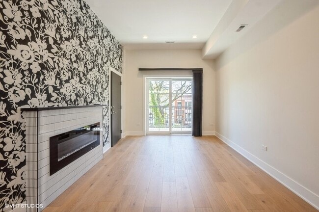 Foto del edificio - 456 E Oakwood Blvd