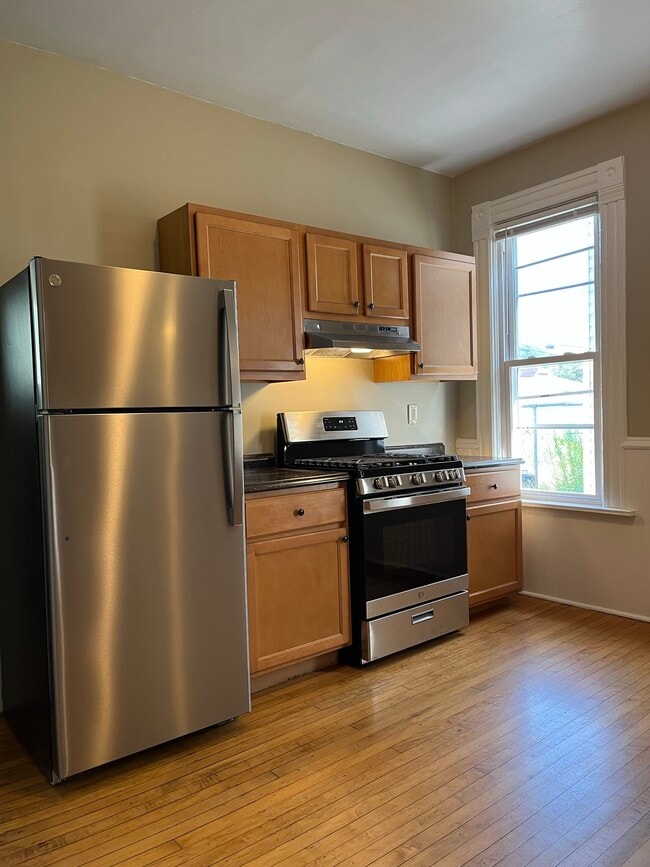 Building Photo - 3104 S Griffin Ave