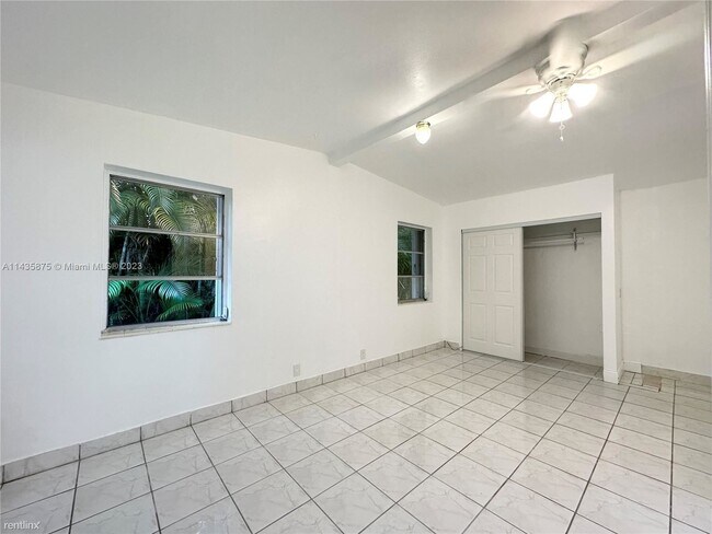 Building Photo - 3 br, 2 bath House - 11310 SW 52nd Ter