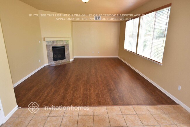 Foto del edificio - 1270 Barrington Ln