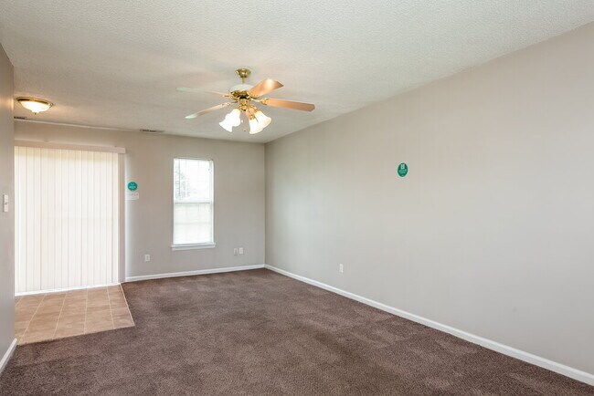 Foto del edificio - 4321 Windjammer Ct SW