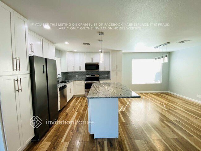Foto del edificio - 304 W Alamo Dr