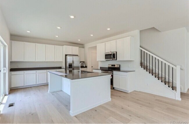 Photo - 3944 Picadilly Ct House