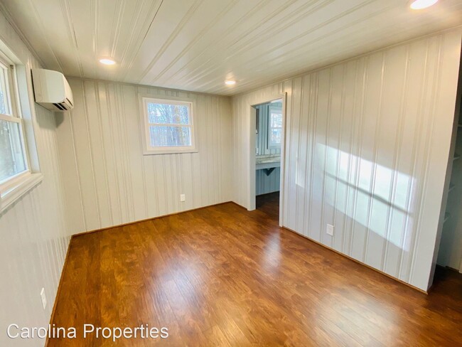 Building Photo - 1 br, 1 bath House - 512 Overlook Place