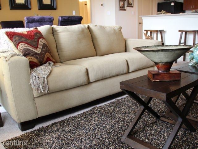 Building Photo - 701 Leora Ln