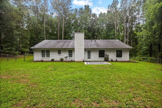 Foto del edificio - Updated 3BR Home on 1.36 Acres in Whitewater School District