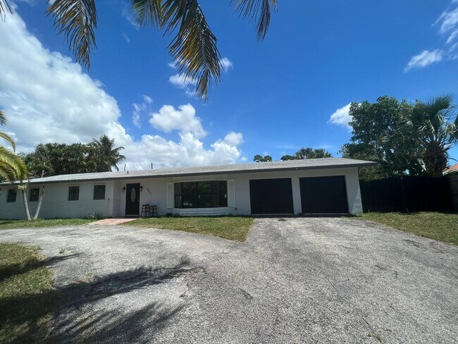Building Photo - 5071 Palo Verde Pl