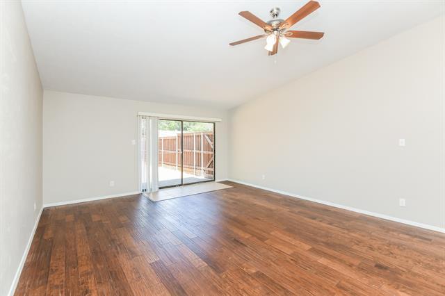 Foto del edificio - 7311 Lost Canyon Dr